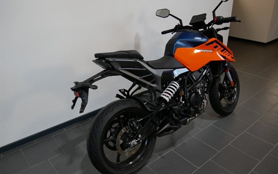 Gebrauchtmotorrad KTM 125 Duke - Bild 7