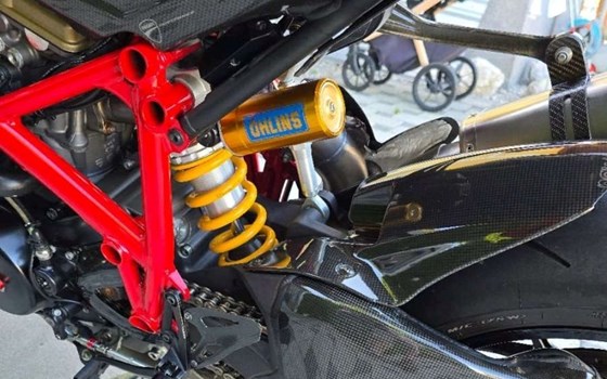 Gebrauchtmotorrad Ducati Streetfighter - Bild 2