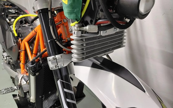 Motorrad Occasion KTM 690 Enduro R - Bild 12