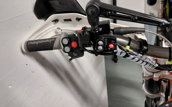 Motorrad Occasion KTM 690 Enduro R - Bild 9