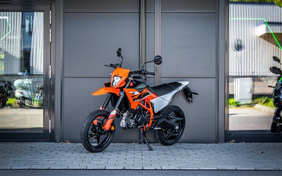 Gebrauchtmotorrad KTM 125 SMC R - Bild 5