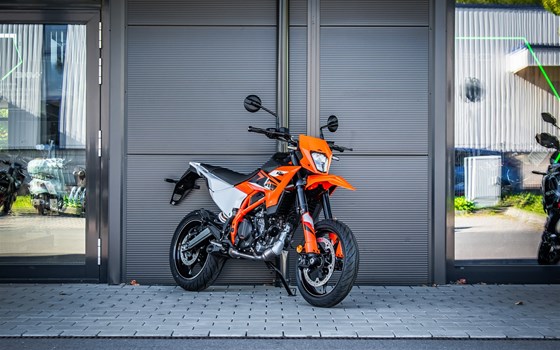 Gebrauchtmotorrad KTM 125 SMC R - Bild 6
