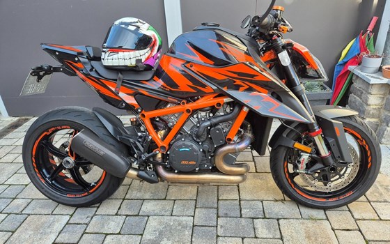 Gebrauchtmotorrad KTM 1290 Super Duke R - Bild 3