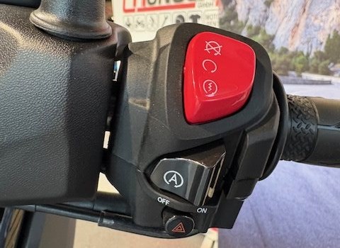 Gebrauchtmotorrad Yamaha XMAX 125 - Bild 9