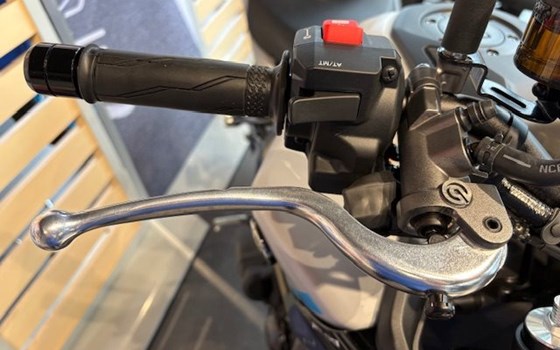 Gebrauchtmotorrad Yamaha MT-09 Y-AMT - Bild 8
