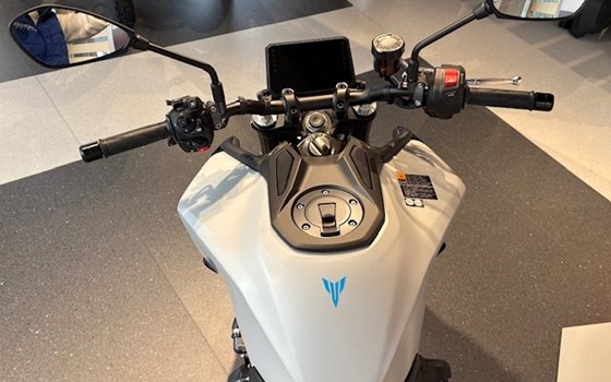 Gebrauchtmotorrad Yamaha MT-09 Y-AMT - Bild 6