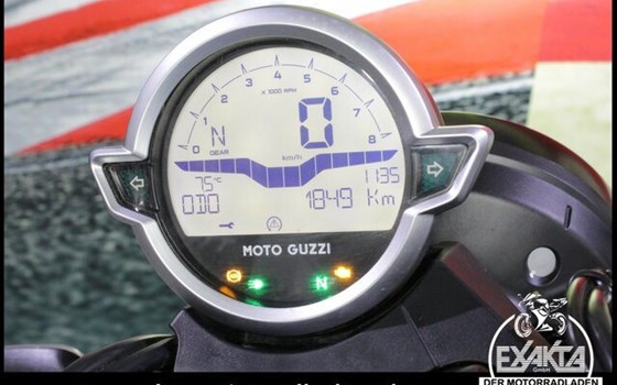 Gebrauchtmotorrad Moto Guzzi V9 Bobber Special Edition - Bild 11