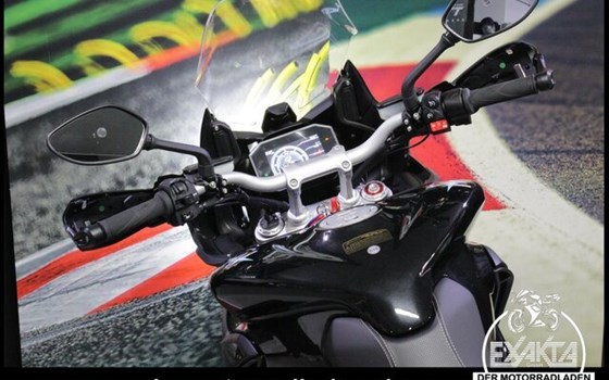 Gebrauchtmotorrad MV Agusta Turismo Veloce 800 Lusso SCS - Bild 9