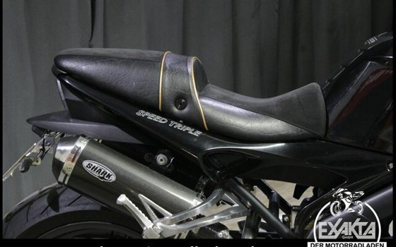 Gebrauchtmotorrad Triumph Speed Triple 1050 - Bild 27