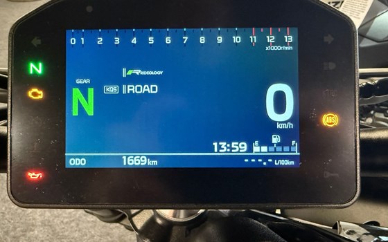 Gebrauchtmotorrad Kawasaki Z900 - Bild 3