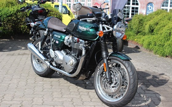 Gebrauchtmotorrad Triumph Thruxton 1200 - Bild 2