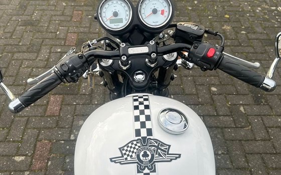 Gebrauchtmotorrad Triumph Thruxton - Bild 4