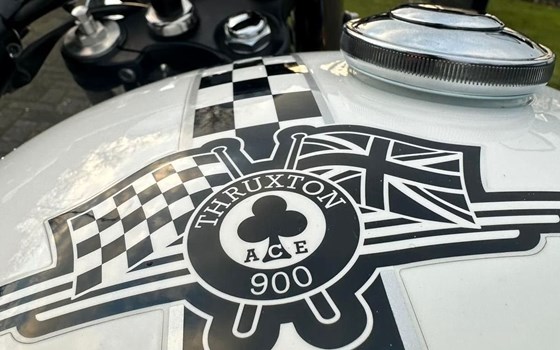 Gebrauchtmotorrad Triumph Thruxton - Bild 5