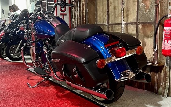 Gebrauchtmotorrad Harley-Davidson Road King Custom FLHRS - Bild 9