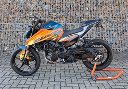 Neumotorrad KTM 125 Duke