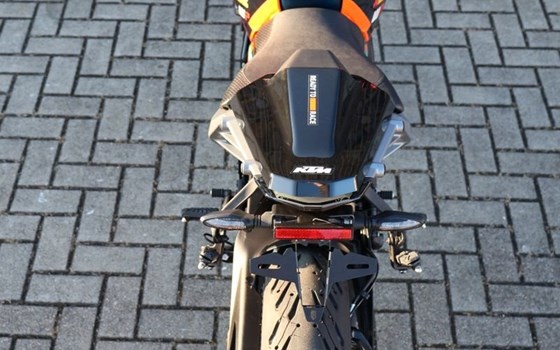 Neufahrzeug KTM 125 Duke - Bild 7