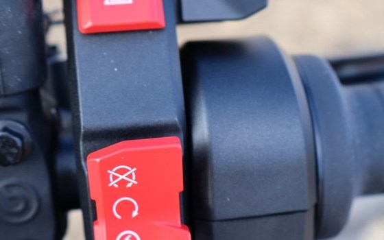 Neufahrzeug KTM 990 Duke R - Bild 12