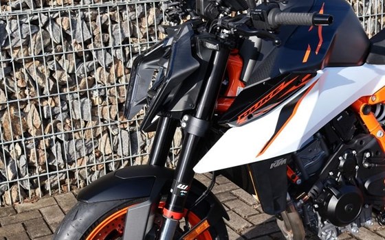 Neufahrzeug KTM 990 Duke R - Bild 2
