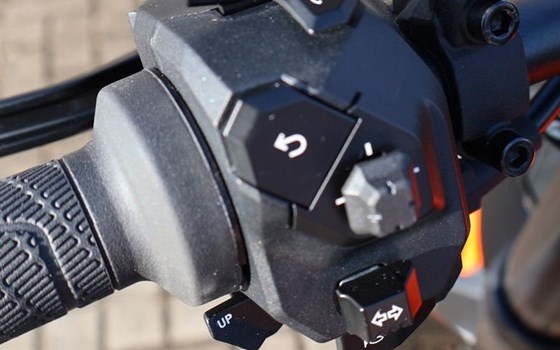 Neufahrzeug KTM 990 Duke R - Bild 9