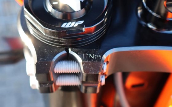 Neufahrzeug KTM 690 SMC R - Bild 13