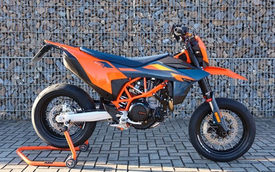 Neufahrzeug KTM 690 SMC R - Bild 15
