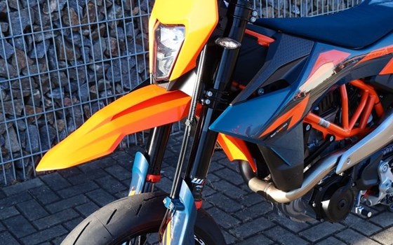 Neufahrzeug KTM 690 SMC R - Bild 2