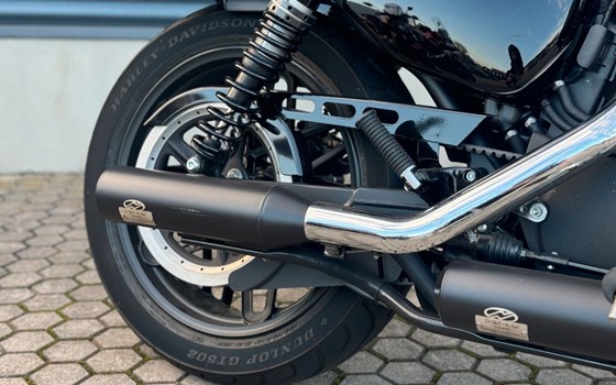 Gebrauchtmotorrad Harley-Davidson Sportster XL 1200CX Roadster - Bild 8