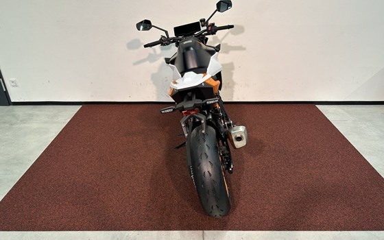 Neufahrzeug KTM 990 Duke R - Bild 7