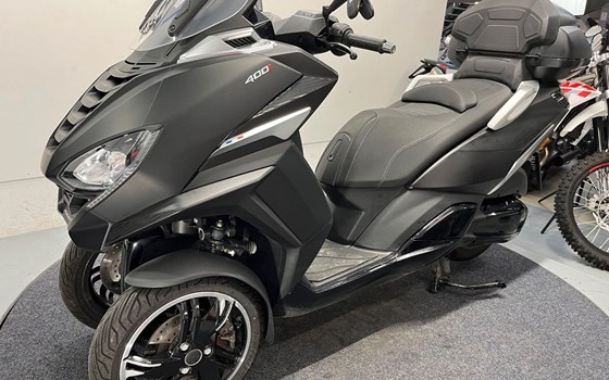 Gebrauchtmotorrad Peugeot Metropolis SW - Bild 2