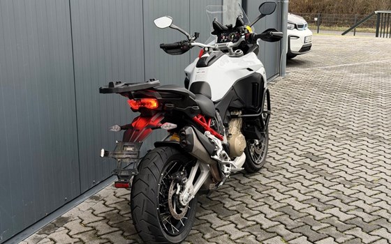 Gebrauchtmotorrad Ducati Multistrada V4 S - Bild 2