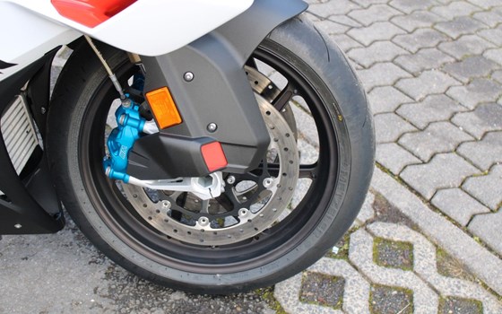 Gebrauchtmotorrad BMW S 1000 RR - Bild 11