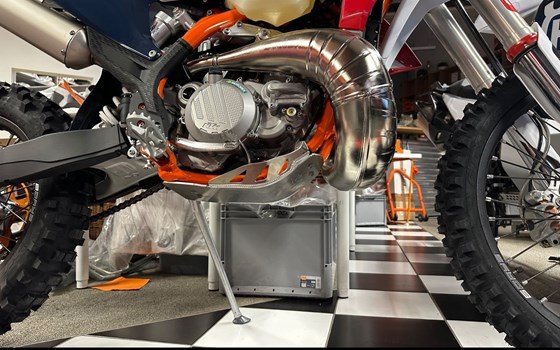 Neufahrzeug KTM 250 EXC SIX DAYS - Bild 3