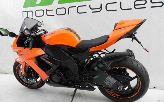 Gebrauchtmotorrad Kawasaki Ninja ZX-10R - Bild 3