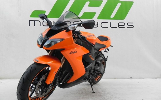 Gebrauchtmotorrad Kawasaki Ninja ZX-10R - Bild 8
