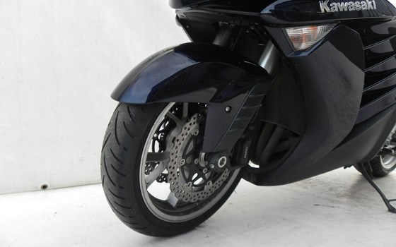 Gebrauchtmotorrad Kawasaki GTR 1400 - Bild 6