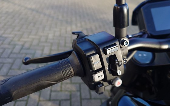 Gebrauchtmotorrad Honda CB1000R Black Edition - Bild 13