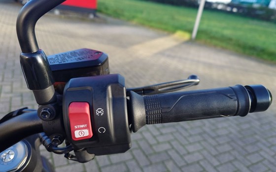 Gebrauchtmotorrad Honda CB1000R Black Edition - Bild 14