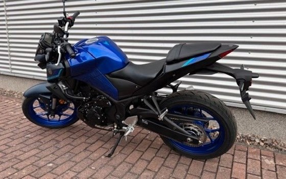 Gebrauchtmotorrad Yamaha MT-03 - Bild 3