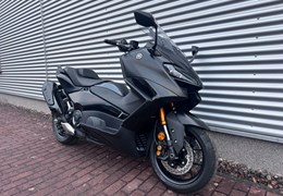 Neumotorrad Yamaha TMAX Tech MAX