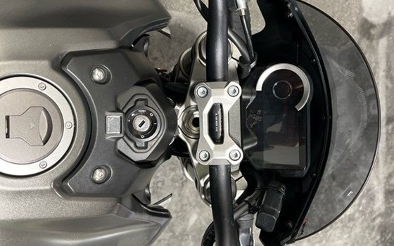 Gebrauchtmotorrad Honda CB 1000 R - Bild 7