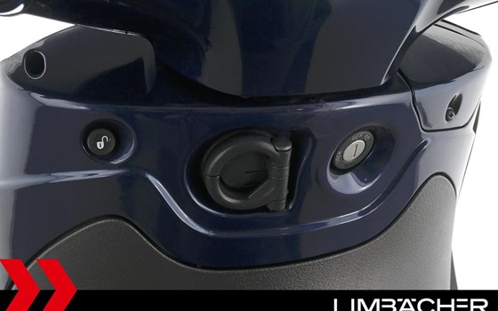 Gebrauchtmotorrad Piaggio Beverly 500 - Bild 19