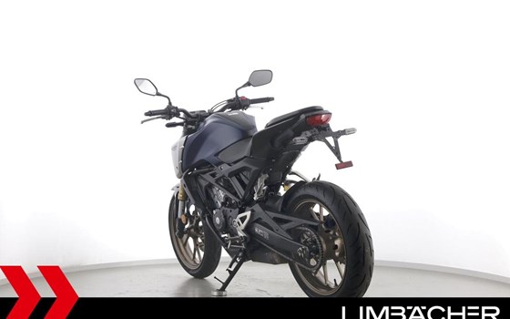 Gebrauchtmotorrad Honda CB125R - Bild 7