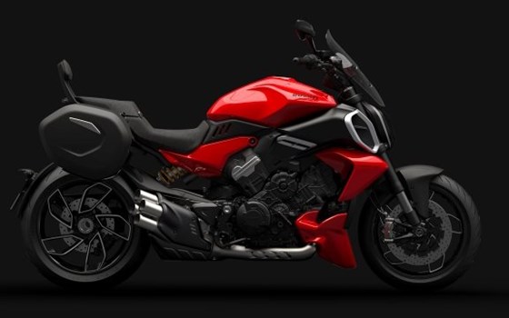Neufahrzeug Ducati Diavel V4 - Bild 1