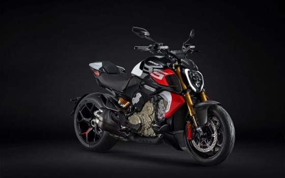 Neufahrzeug Ducati Diavel V4 - Bild 2