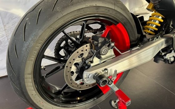 Gebrauchtmotorrad Ducati Hypermotard 698 Mono RVE - Bild 10