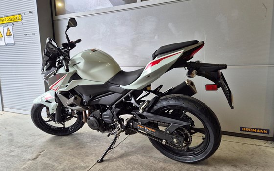 Gebrauchtmotorrad Kawasaki Z 400 - Bild 8