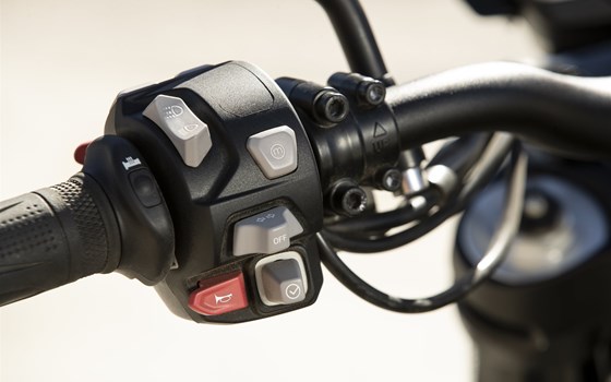 Gebrauchtmotorrad Triumph Scrambler 1200 XC - Bild 11