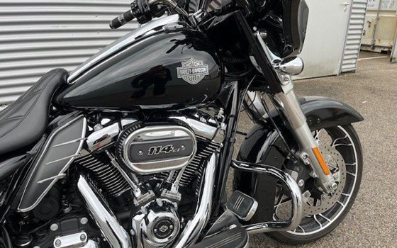 Gebrauchtmotorrad Harley-Davidson Touring Street Glide Special FLHXS - Bild 2