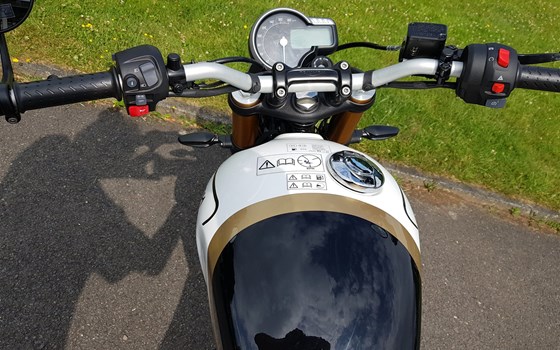 Neufahrzeug Triumph Speed 400 - Bild 3