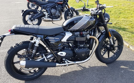 Neufahrzeug Triumph Speed Twin 900 - Bild 6